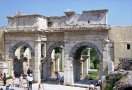 <p>Porte de Mazeus et Mithridate.</p>