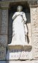 <p>Bibliothèque de Celsus : statue de la vertu (Arété).</p>