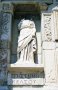 <p>Bibliothèque de Celsus : statue de la science (Epistemé).</p>